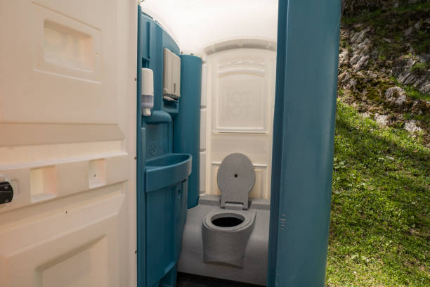 Portable Toilet Options We Offer in Apopka, FL